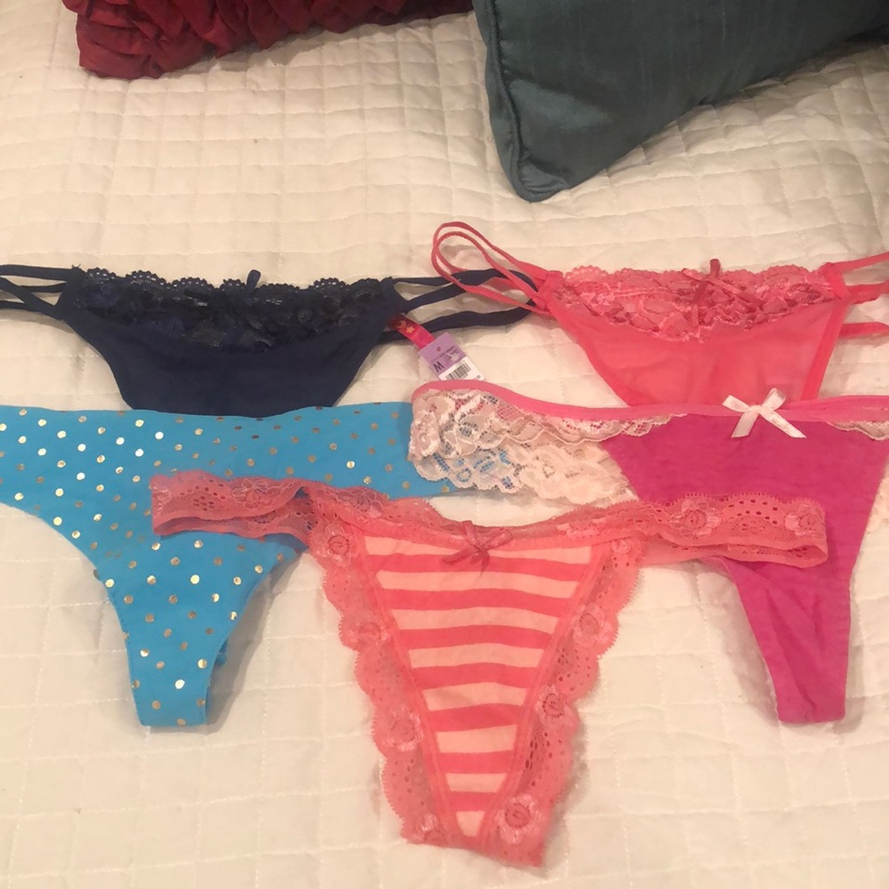 Set of 5 Pretty Panties Thong